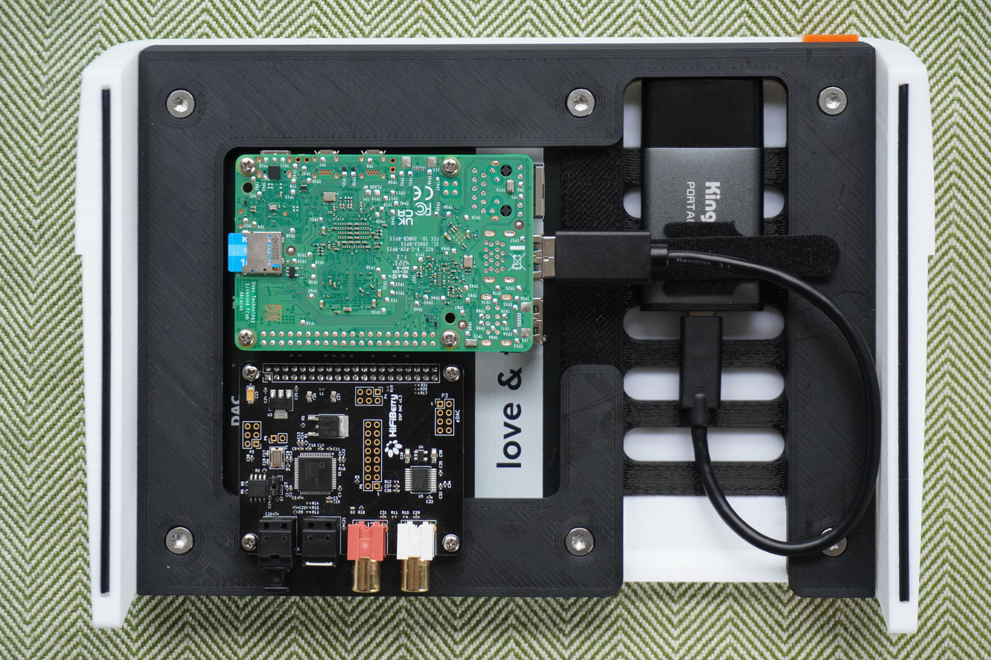 LEELOO UNIVERSAL PI CASE