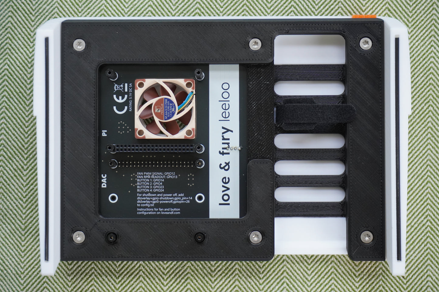 LEELOO UNIVERSAL PI CASE